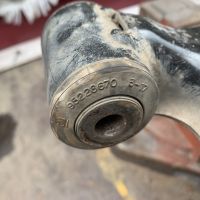 Замена шаровой опоры и сайлентблоков рычагов Шевроле Авео.